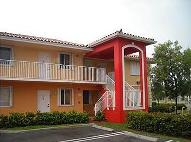 2nd image of 221 NW 177th St APT 105