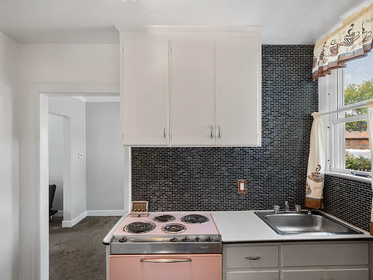 438 Pasadena Blvd #1 — Photo 3