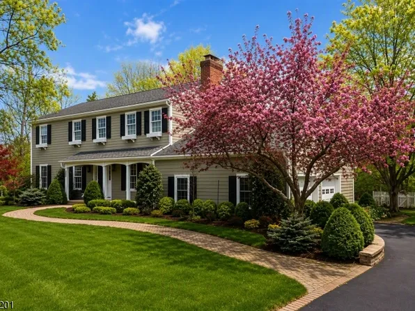 522 Golf Links Dr, Bridgewater Twp., NJ 08807
