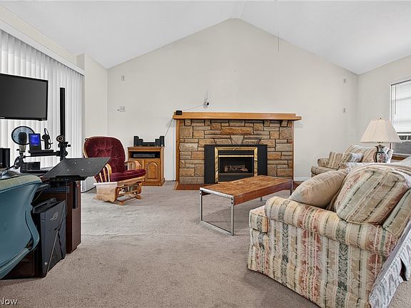 5th image of 10550 N Durkee Rd