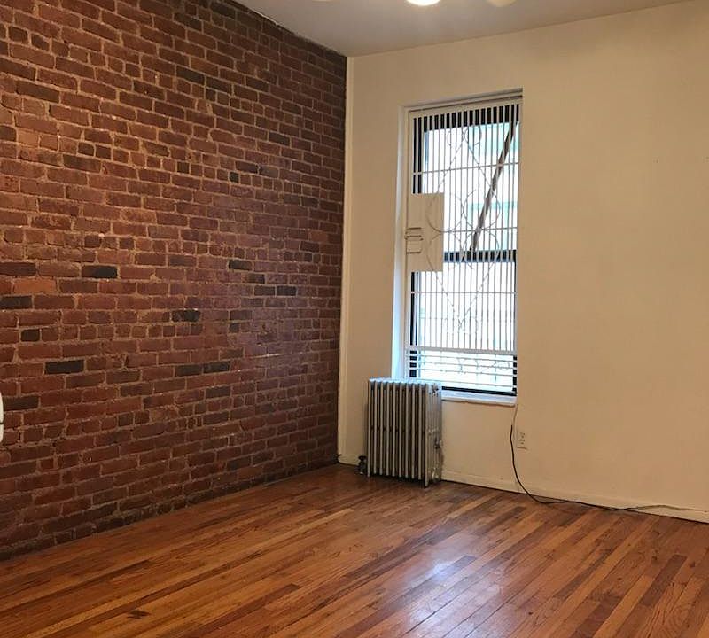 2nd image of 446 W 58th St APT 5R