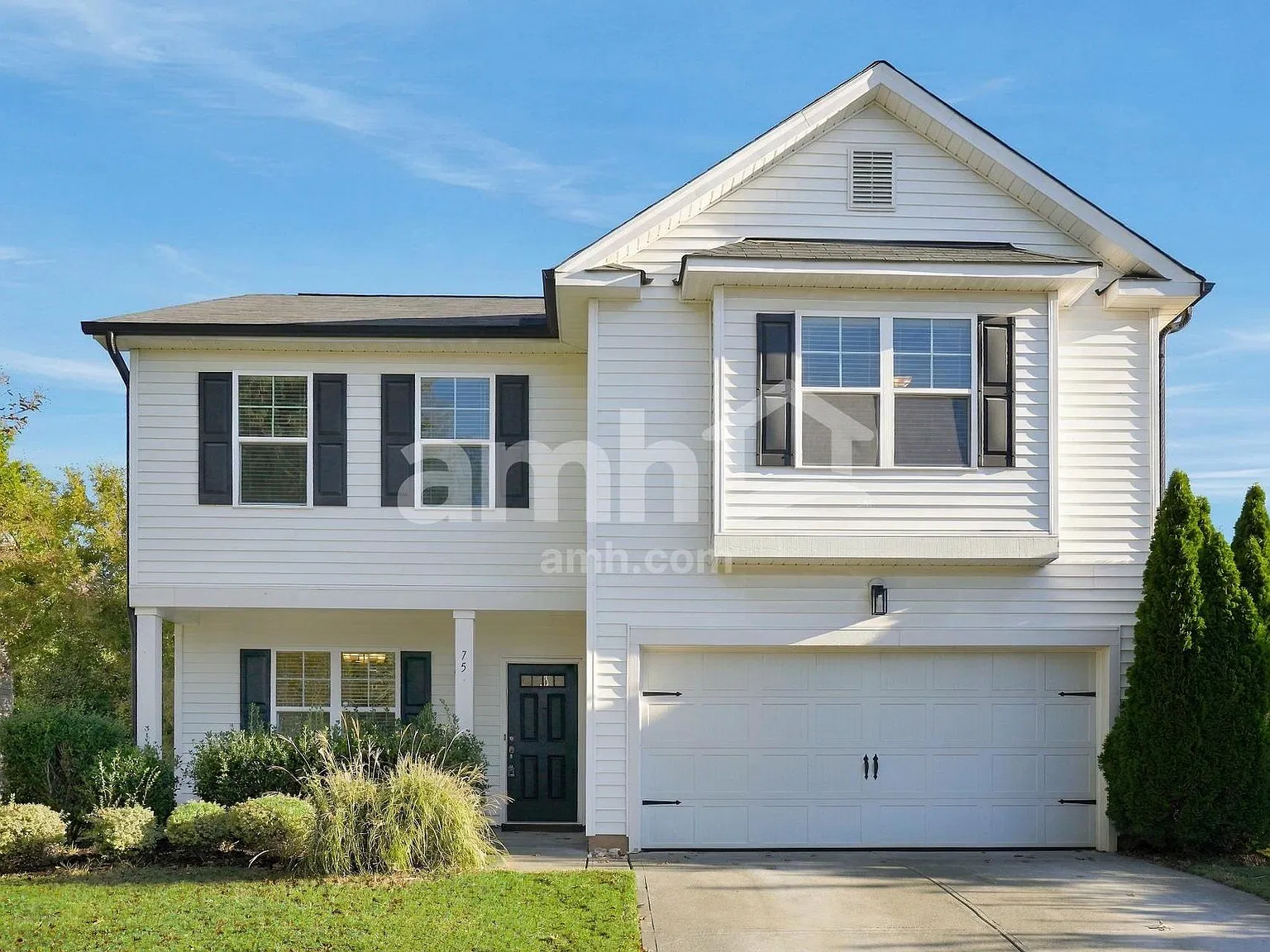 4 bed, 2.5 bath, 2281 sqft, $2,285 — Photo 1