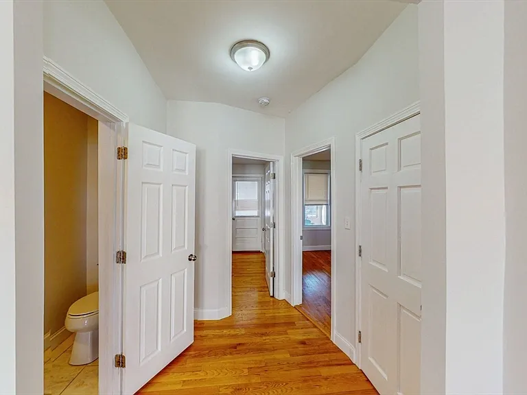 67 Marion St #3 — Photo 8