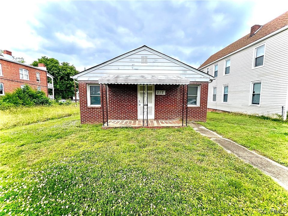 1st image of 212 Minor St