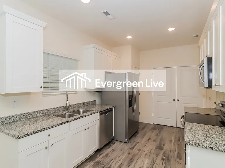362 Water St — Photo 4