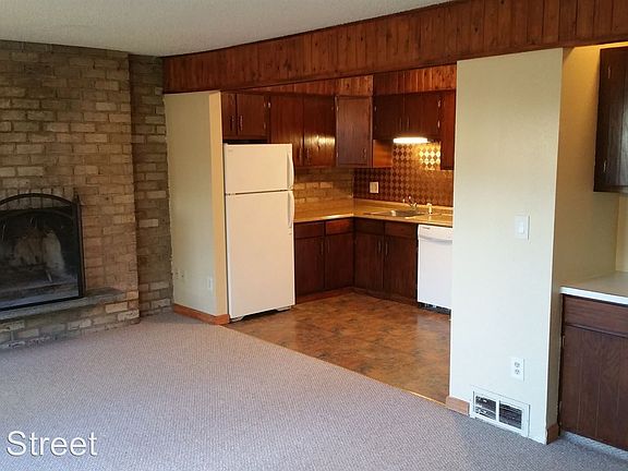 2nd image of 600 South St APT 2