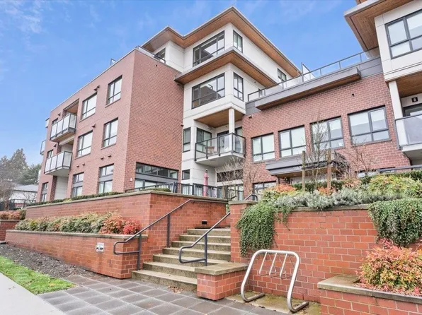 7828 Granville St #Penthouse 11, Vancouver, BC V6P 4Z2