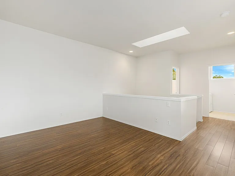 552 S 51st Ct — Photo 12