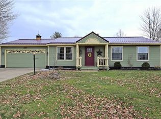 153 Chapel Hill Dr N, Warren, OH 44483