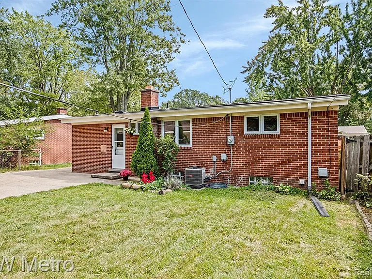 320 W La Salle Ave — Photo 21