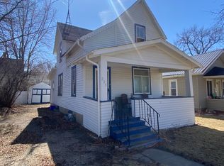 205 9th Ave SW, Aberdeen, SD 57401