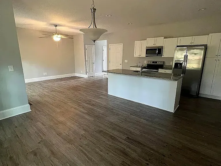 411 Caddie Ct — Photo 11