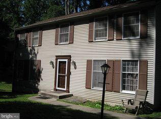 2413 Myrtle Ln, Reston, VA 20191