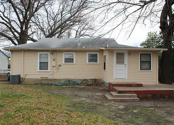 2nd image of 2231 Farola Dr