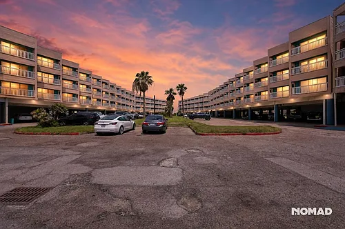 3938 Surfside Blvd Photo 1