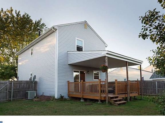 4th image of 305 Skeet Ave
