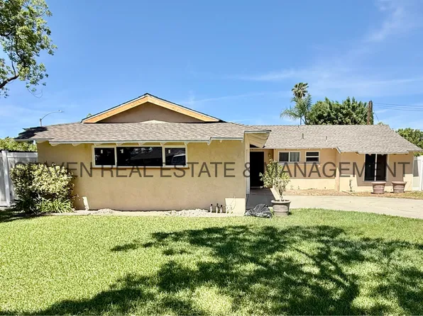 8237 Buckingham Pl, Riverside, CA 92504