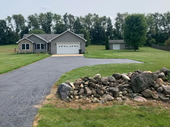 10560 Condit Rd, Albion, MI 49224