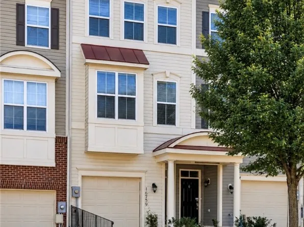 16759 Shingle Oak Dr #269, Woodbridge, VA 22191