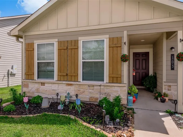 103 Bering Dr, Huntsville, TX 77340