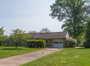 810 Bluebell Rd, Warminster, PA 18974