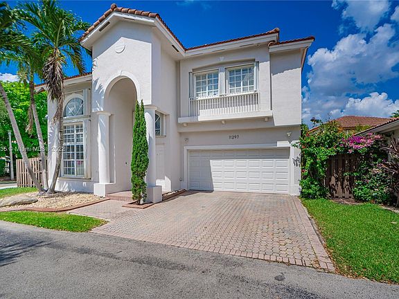 4th image of 11297 NW 58th Ter #11297