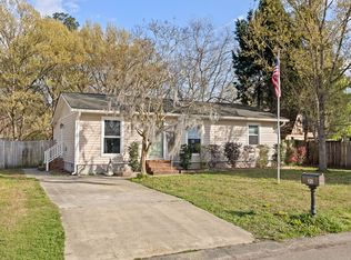 125 Red Cedar Dr, Goose Creek, SC 29445