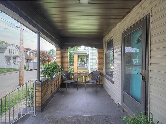 The front porch invites you to sit a spell!