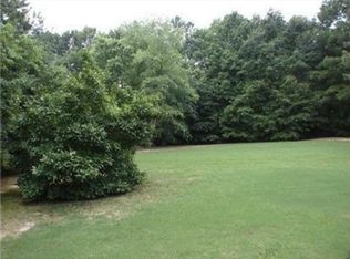 321 Little John Dr, Lilburn, GA 30047