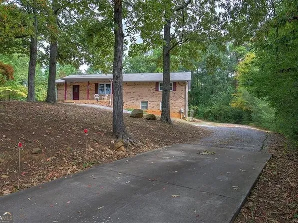 72 Bishop Dr NW, Cartersville, GA 30121
