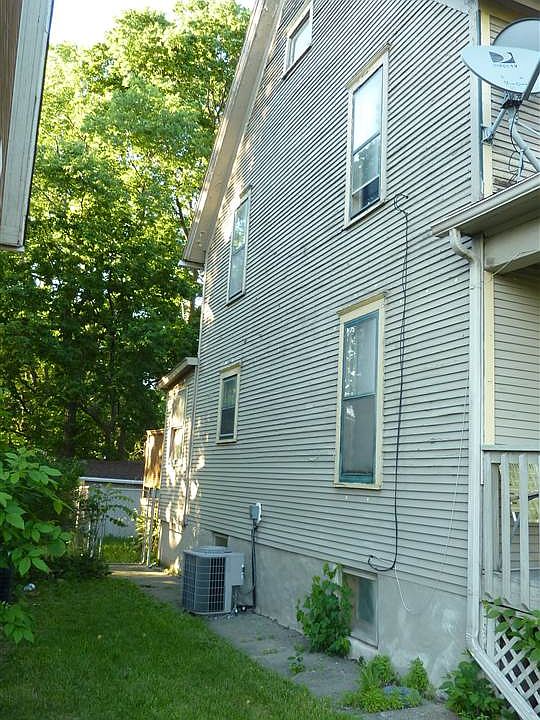 2nd image of 1236 Revell Ave