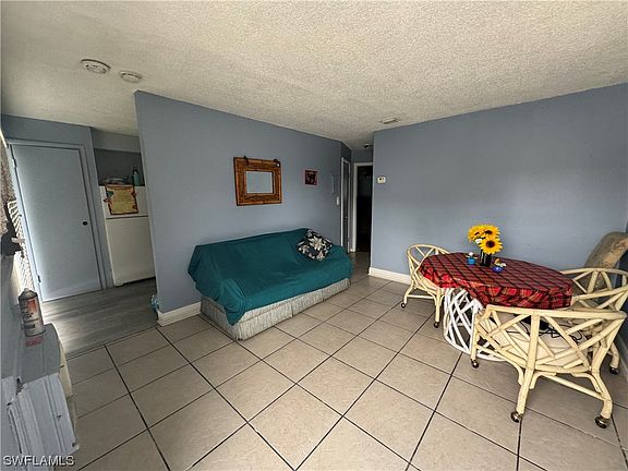 5th image of 2400 Franklin St