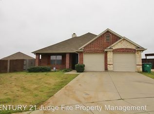 325 Glenview Dr, Aubrey, TX 76227