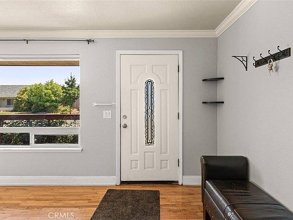 5th image of 2575 Mariposa Ave