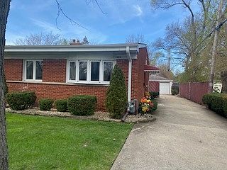 2nd image of 408 N Douglas Ave