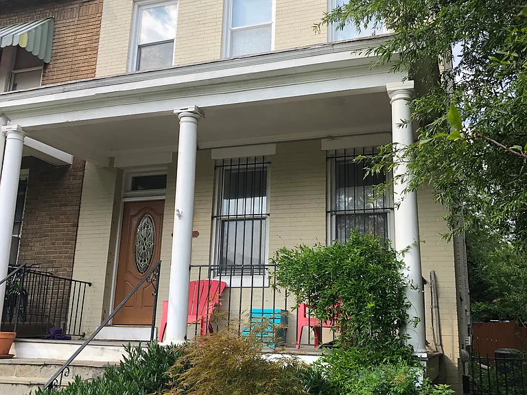 1292 Morse St NE #B — Photo 2