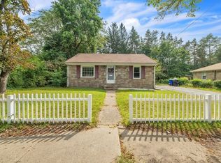 989 Worcester St, Springfield, MA 01151