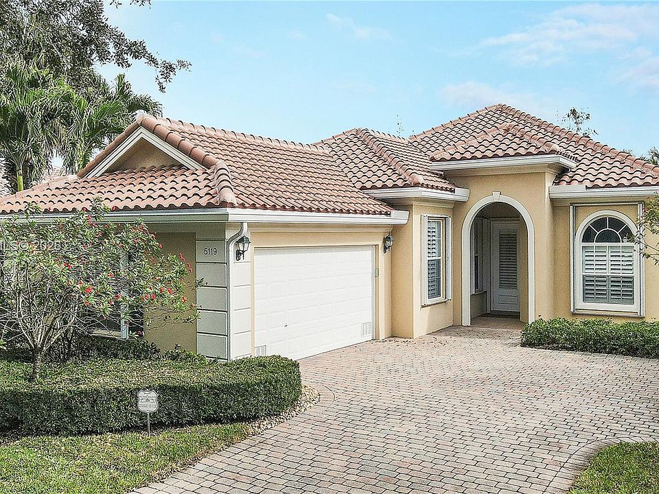 2nd image of 5119 Magnolia Bay Cir