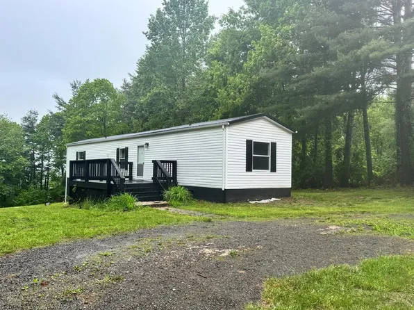 3682 Hebron Rd, Galax, VA 24333