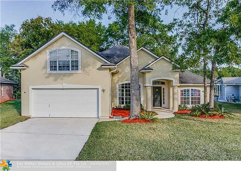 1st image of 3982 Lake Crest Ter
