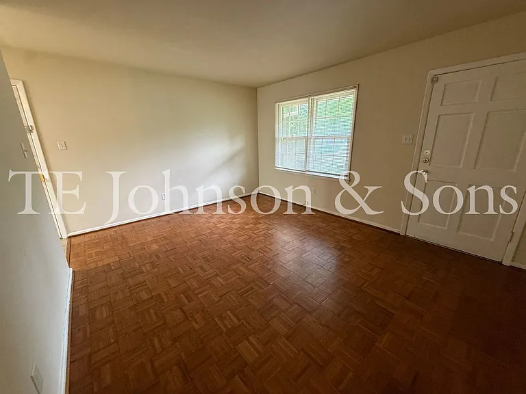 4218 S Jasmin Ct — Photo 6