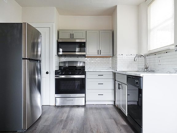 3rd image of 3225 Arsenal St #2W