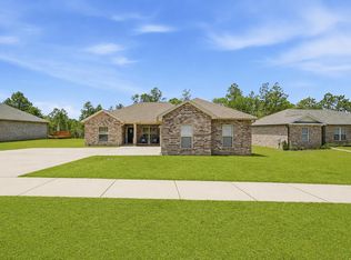 3094 Zach Ave, Crestview, FL 32536