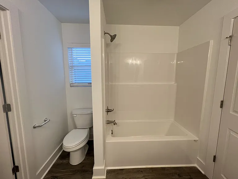 535 S Forest Ave — Photo 11