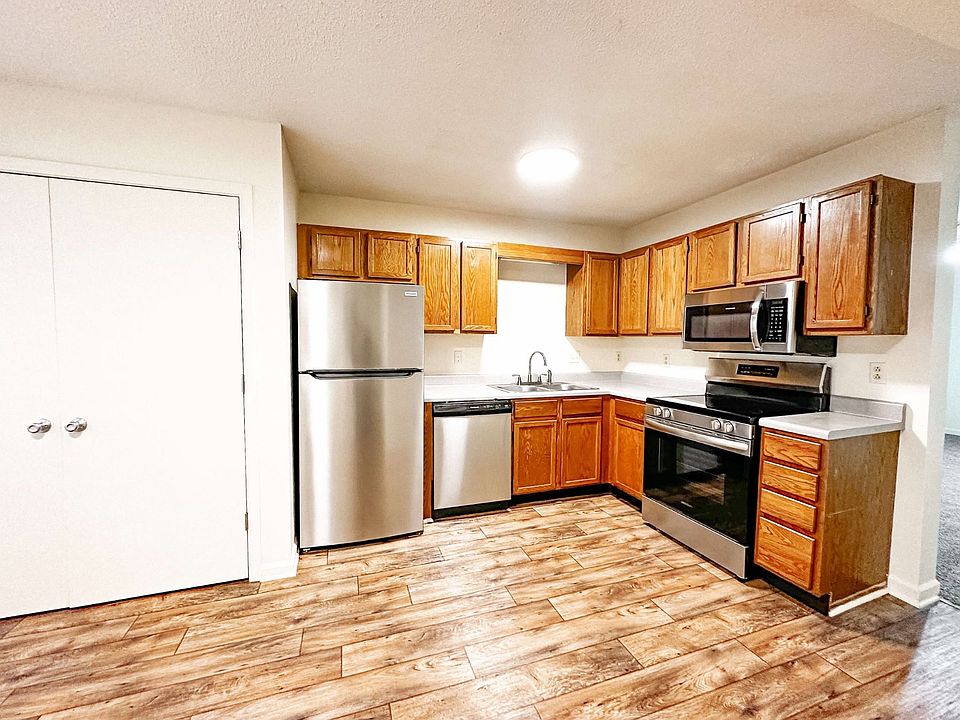1st image of 104-3 Coyote Ct