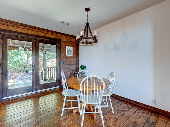 14th image of this home