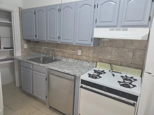 336 87th St Floor 2, Brooklyn, NY 11209