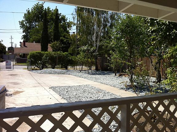 4th image of 541 Madera Ave