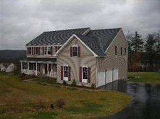 4 Saddle Hill Cir, North Grafton, MA 01536