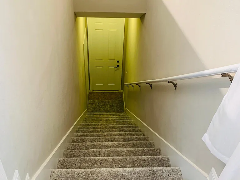 Laguna Green Aly — Photo 19